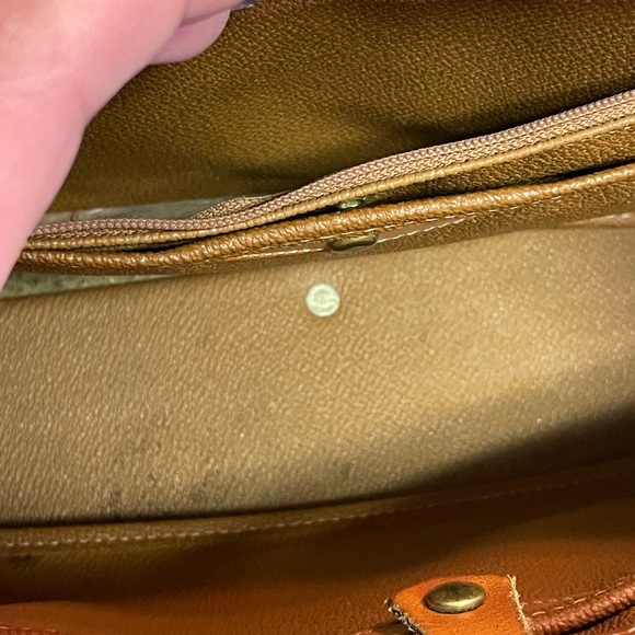 Vintage Dooney and Bourke purse - Picture 5 of 9